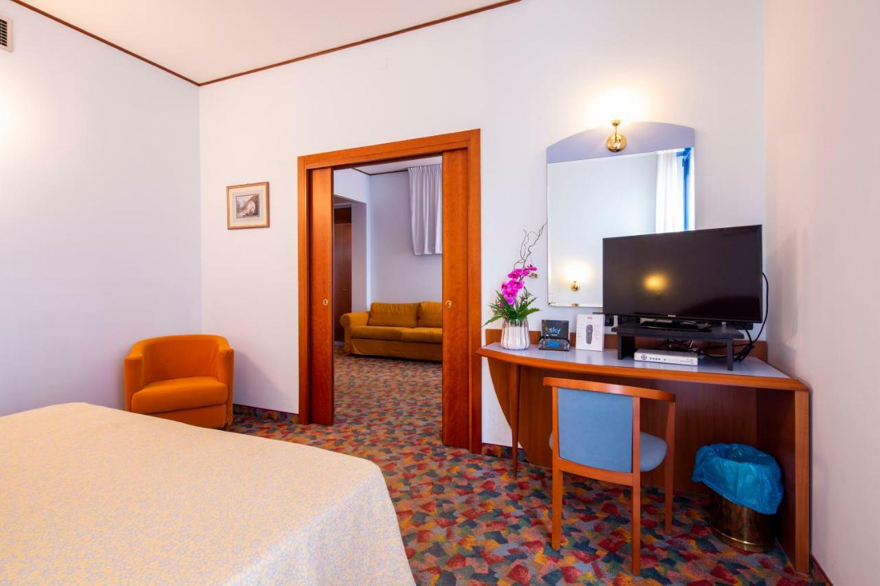 Hotel Persico'S San Giovanni in Persiceto Eksteriør billede