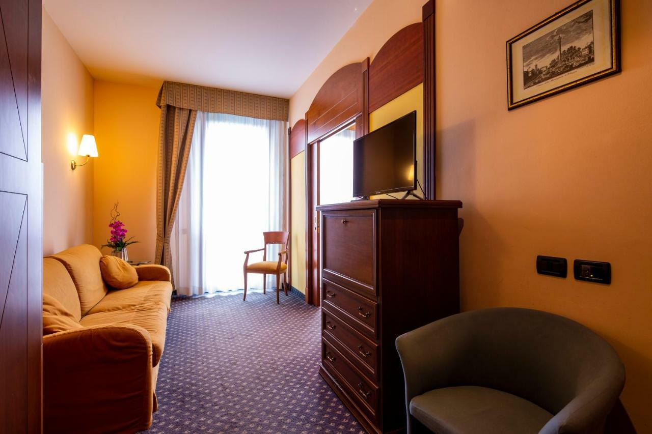 Hotel Persico'S San Giovanni in Persiceto Eksteriør billede